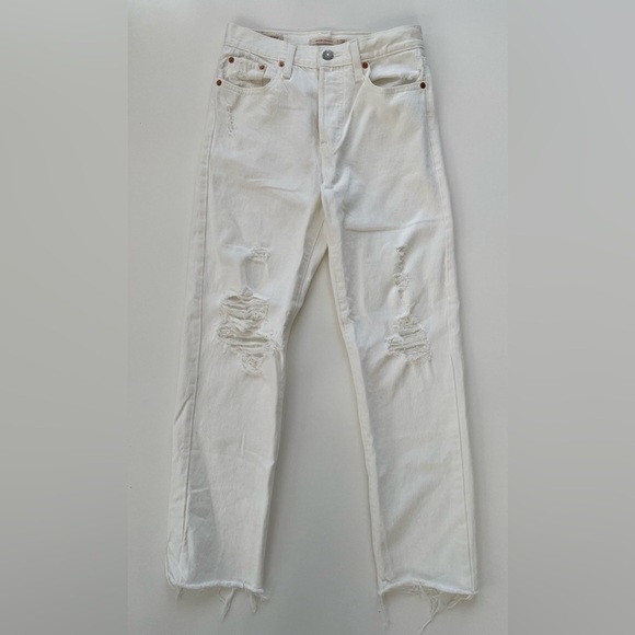 Levi's Denim - Levi's Women's Cream White High Rise Wedgie Straight Distressed Jeans Size 26